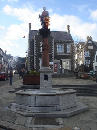 Llywelyn the Great Statue, Conway